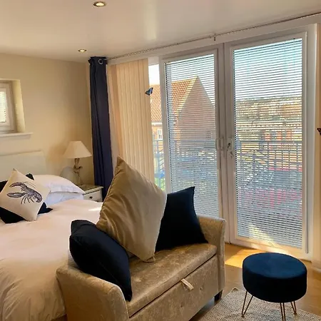Room On The Ropery- With Free Parking Whitby Exterior photo