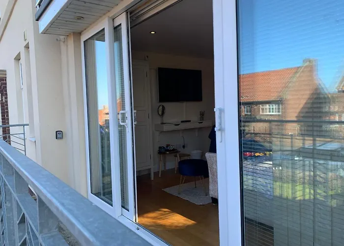 Room On The Ropery- With Free Parking
